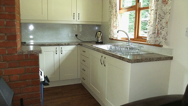 Lodge 3 Kitchen Area